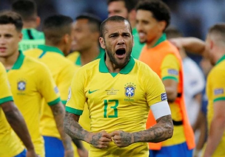 Karijeru želi završiti u starom jatu: Dani Alves sve bliži povratku u bivši klub