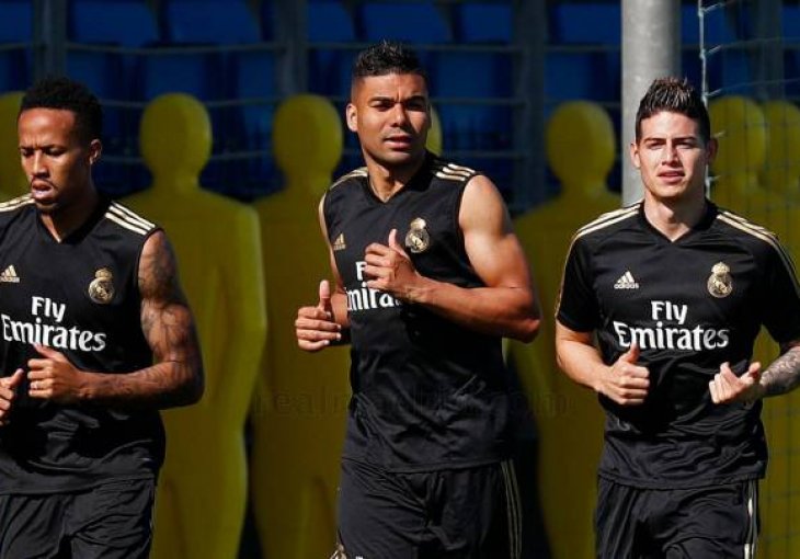 Realovi navijači molili zvijezdu da ostane na Bernabeu: 