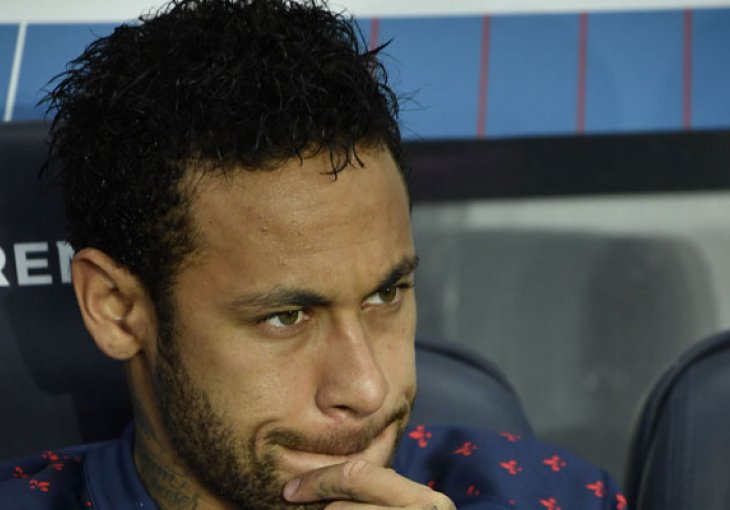 NEYMAR SE OGLASIO: Brazilcu pao veliki kamen sa srca