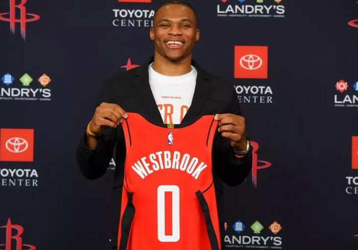 Westbrook želi NBA tron: Plej pristao na manju platu u početku da pomogne Rocketsima