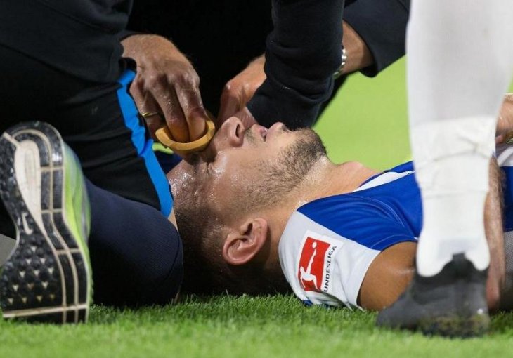 KAO DA GA JE PRETUKAO TYSON Lice Marka Grujića je unakaženo poslije Bayerna, uznemirujuća fotka