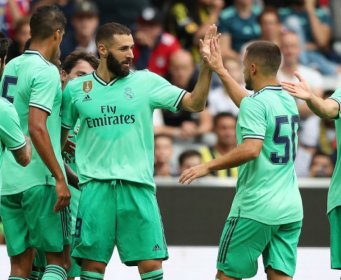 PEREZ PRONAŠAO JEFTINIJU OPCIJU Real odustaje od Neymara i Mbappea i okreće se puno povoljnijem napadaču: U Madridu silno žele nesuđenog Vatrenog