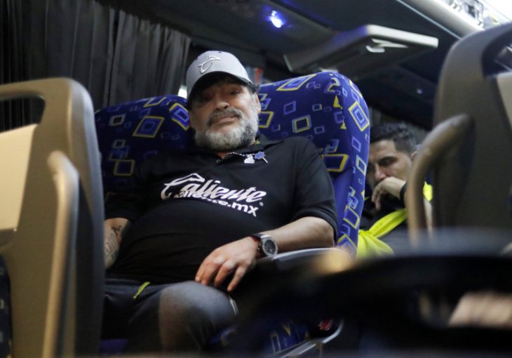 CILJ MU JE DA IH SPASI Maradona se vratio u domovinu i preuzeo klub iz Superlige