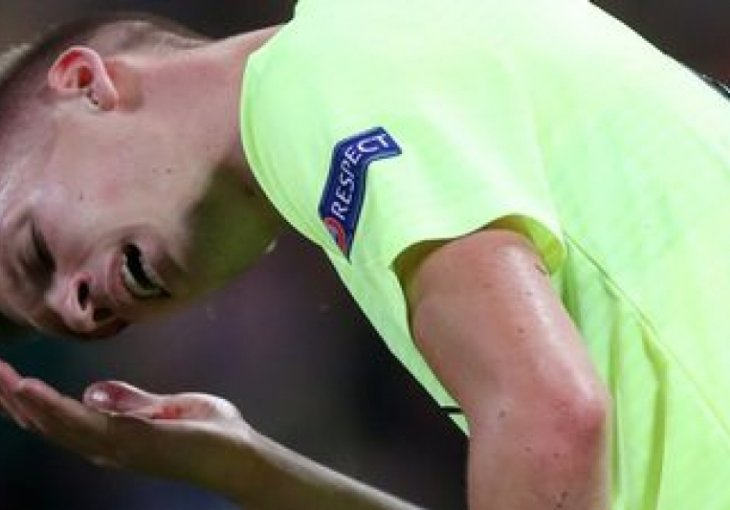 OVO JE ZA ZATVOR; DINAMO JE DRASTIČNO POKRADEN SINOĆ: Pogledajte krvnički start u glavu kojeg sudac NIJE VIDIO