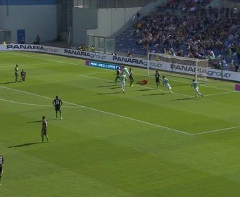 LJUDI MOJI, JE LI OVO REALNO? Večeras se ukazao 'novi Messi' u Ligi prvaka: O ovoj golčini danima će se pričati (VIDEO)