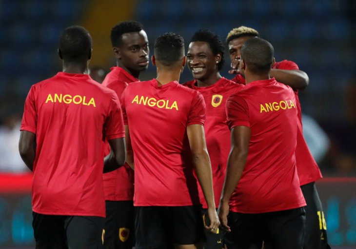 Stvorio ga je bivši trener Zrinjskog, želi ga United, a on samo želi pobjeći iz Angole