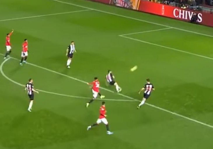 MANCHESTER DOBIO NOVOG RONALDA? 