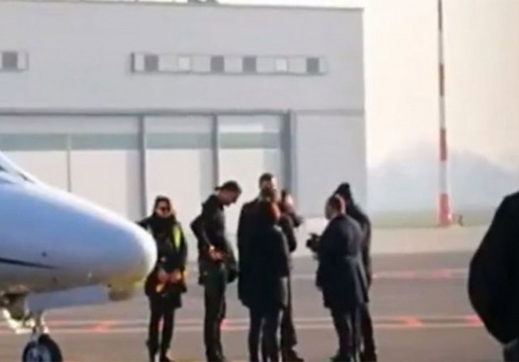 Objavljen snimak Ibrahimovića sa aerodroma u Milanu, evo ko je bio sa njim