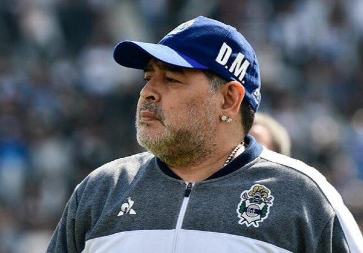 STIŽE NEVJEROVATNA PONUDA: Maradona opet postaje selektor?