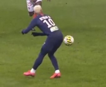 HIT NA INTERNETU: Brazilac se sprdao sa protivnicima! Pogledajte čime je NEYMAR ASISTIRAO (VIDEO)