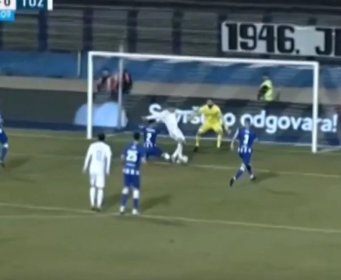 BIH BRUJI O OVOME Je li moguće da ovakav penal nije sviran? Ovo bi moglo odlučiti i prvaka