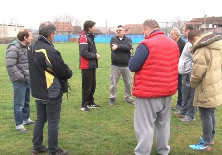 Ispovijest iz svlačionice gdje su se umalo ugušili srpski fudbaleri: Ovo je razlog, nestvaran je - zar su mogli nešto ovako prirediti sebi?