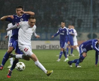 NOGOMETAŠ IZAZVAO SALVU REAKCIJA 'Živim s punicom. Danas na balkonu u osam plješćite za mene'