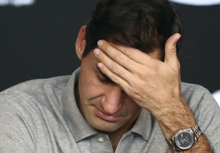 FEDERER SE OD MUKE ISPOVRAĆAO, NE MOŽE DA SE SUDRŽI, IZBACIO SVE IZ SEBE  Još mu njegovi navijači stali na žulj!