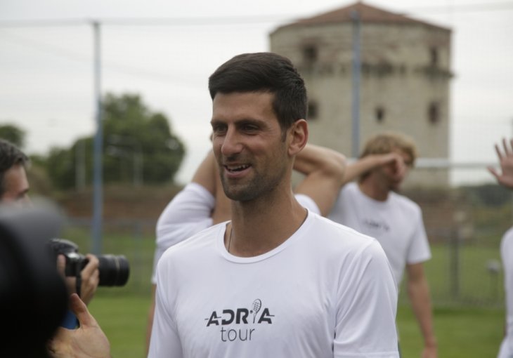 ĐOKOVIĆ IGRAO FUDBAL, NIKO NIJE ZNAO DA JE OVAKO TALENTOVAN: Objavljen video