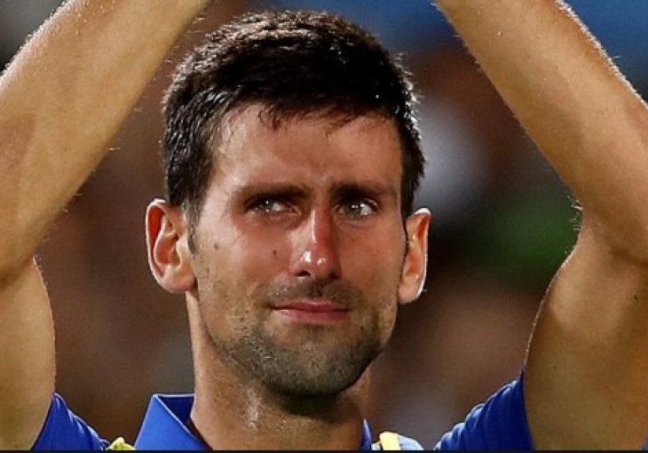NOVAK ĐOKOVIĆ U SUZAMA! 