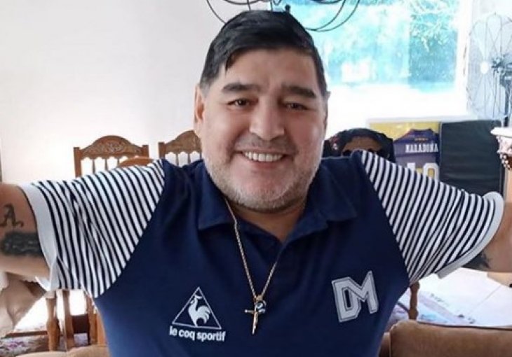 MARADONA NABACIO VIŠAK KILOGRAMA, TETURA SE, NE MOŽE O SEBI! Isplivao SKANDALOZAN SNIMAK, poslije ovoga ga ništa ne može oprati!