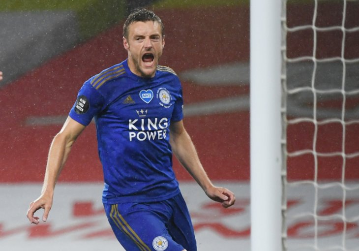 TOPNICI PO STAROM Ispustili vrlo bitnu pobjedu, Vardy spasio Leicester
