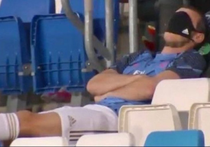 Prizor koji je potpuno razbjesnio navijače Reala: Jedna od najvećih zvijezda hladno zaspala na klupi usred utakmice za titulu!