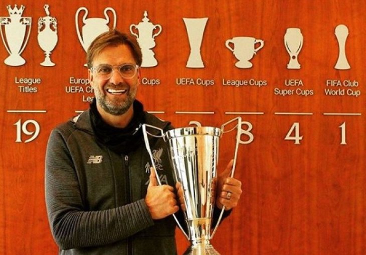 KLOP ZVAO FERGUSONA U POLA PET UJUTRO DA MU KAŽE DA JE LIVERPUL ŠAMPION: On je menadžer godine, a Ferugson mu čestitao na poseban način