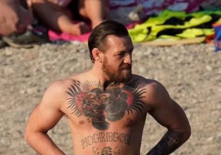 McGregor otišao na plažu, a onda je nastao stampedo: Jedva je spasio živu glavu