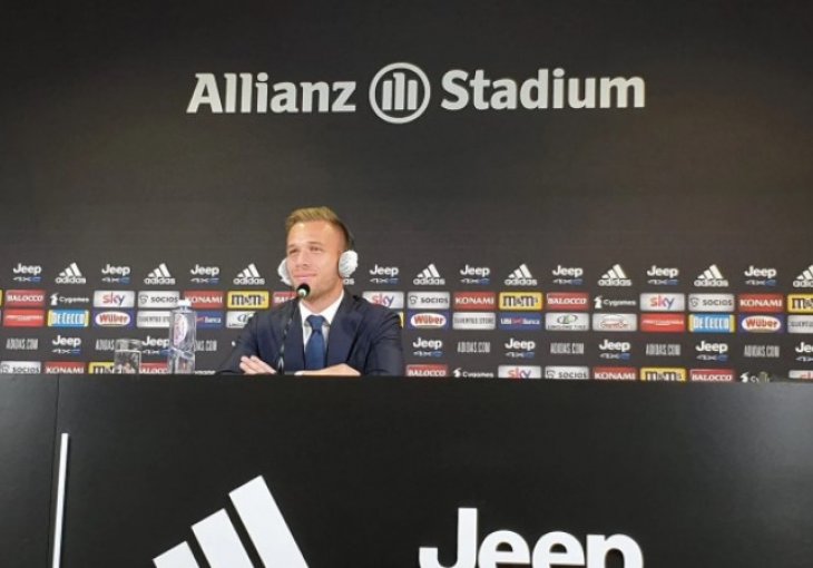 ARTHUR STIGAO U JUVENTUS, ODMAH BOCUO MESSIJA I NAHVALIO RONALDA Neće mu biti drago kada čuje