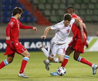 NA POMOLU NOVI SKANDAL Komentator na crnogorskoj televiziji slavio gol reprezentacije uz HIMNU USTAŠA?! /VIDEO/