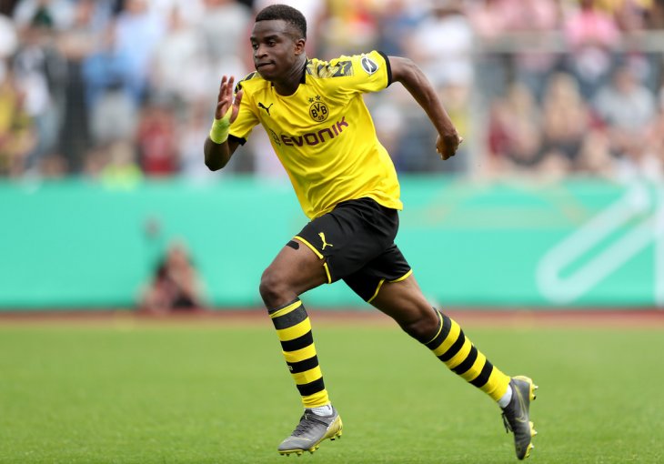 NAJMLAĐI IGRAČ U ELITI Borusija Dortmund na listu za Ligu šampiona stavlja 15-godišnjaka
