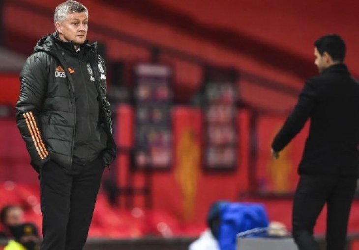Na klupi Manchester Uniteda igrač koji ih je već napustio?