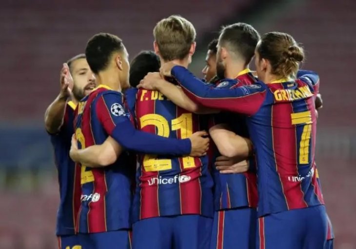JEZIVE NAJAVE, BARCELONA PRED BANKROTOM: Raspada se klub iz Katalonije?!