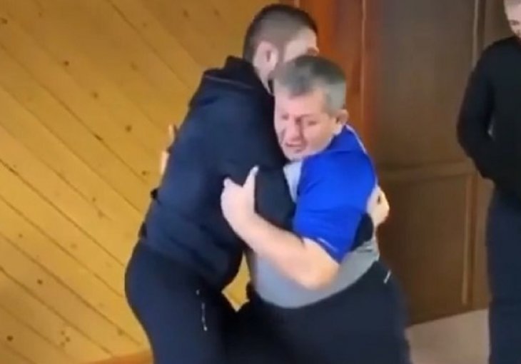 ZBOG OVOG JE NAJBOLJI: Khabib objavio dosad neviđen video s pokojnim ocem