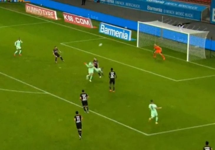 Čudo koje se rijetko viđa: Messi, Ronaldo, Ibra bi mogli da aplaudiraju ovom čovjeku
