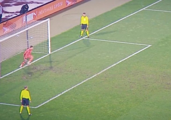 OPET SU IM SUDIJE KRIVE: Srbija je u trileru na „Marakani“ poražena od Škotske, pogledajte sporni detalj zbog kojeg se digla velika prašina…