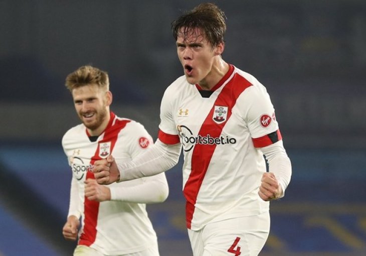 Southampton preokretom pobijedio Brighton te preskočio United i City na tablici