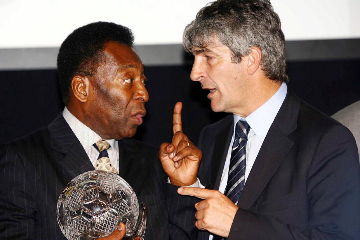 2403467-pele-paolo-rosi-epa-ansa-ls