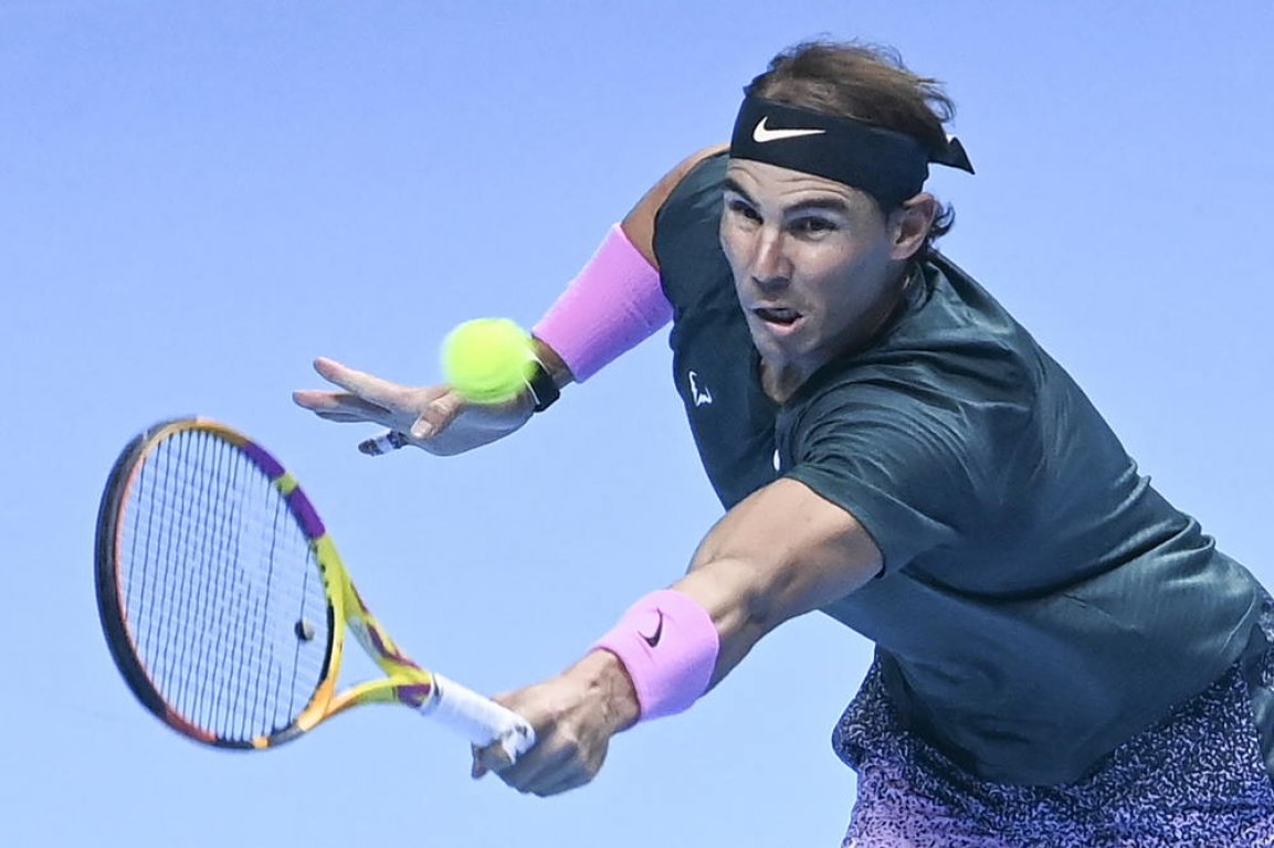 2379039-nadal-epa-andy-rain-ls