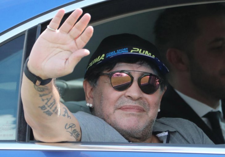OVOG NOVINARA MRZI CIJELI SVIJET! IZVRIJEĐAO Maradonu, brat najavio tužbu: Reci to meni u lice  ako smiješ!