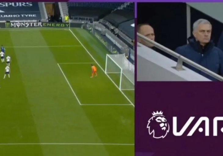 Mourinho prije završetka utakmice napustio teren, a onda ŠOK:VAR ga vratio, nije MOGAO DA VJERUJE ŠTA VIDI (VIDEO)
