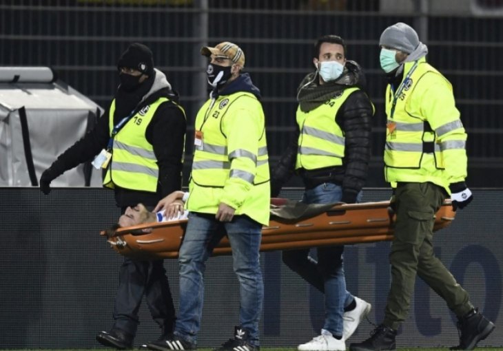 KATASTROFALNA POVREDA BH. FUDBALERA: Stradalo koljeno, sa terena iznesen na nosilima
