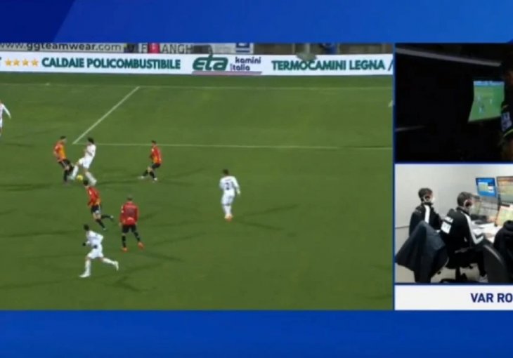 VAR izbacio Tonalija sa utakmice: Evo šta se desilo (VIDEO)