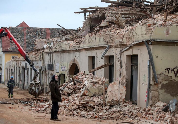 Slavnog Slovenca slomili prizori razorenog grada: Nisam oka sklopio zbog moje Petrinje