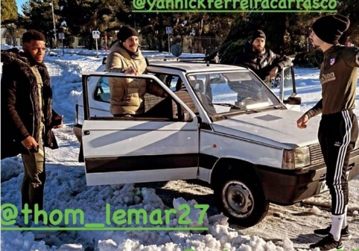 Carrasco, Vrsaljko, Hermoso i Lemar u  Fiat Pandi od 500 eura preticali skupocjenog terenca: Pogledajte hit snimak