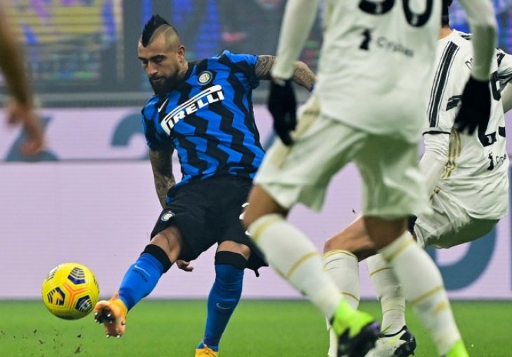 Inter slavio u derbiju Italije: Vidal i Barella odveli Nerazzurre na vrh
