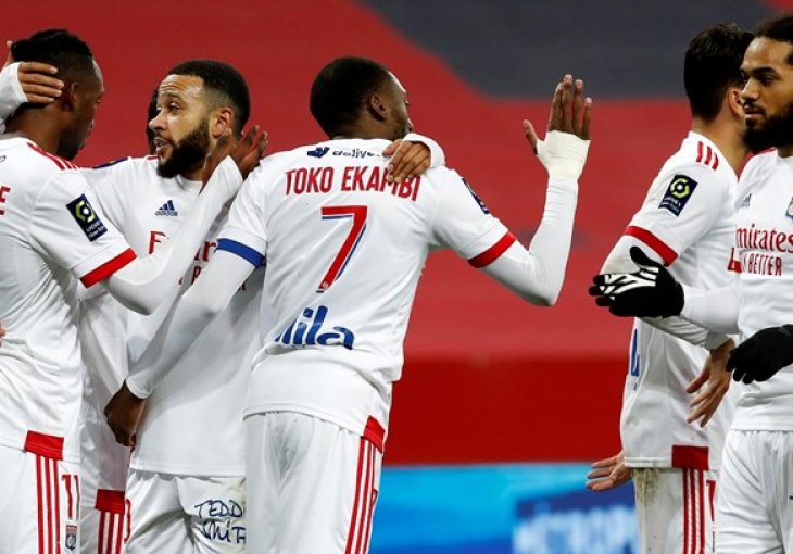 LYON - BORDEAUX 2:1 Lyon golom u 93. minuti privremeno preuzeo vrh lige