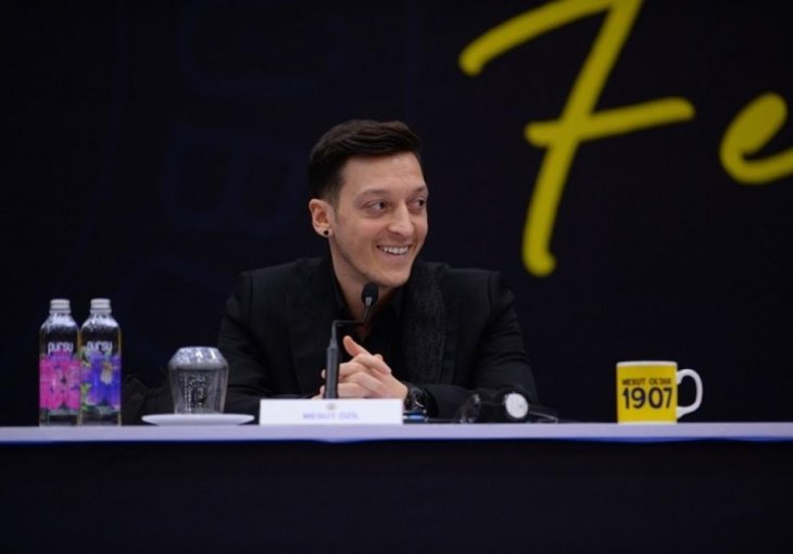 MESUT OZIL NAKON PROMOCIJE U FENERBAHČEU: 