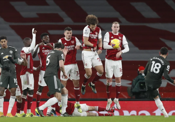 Arsenal i Manchester United remizirali u derbiju prepunom uzbuđenja