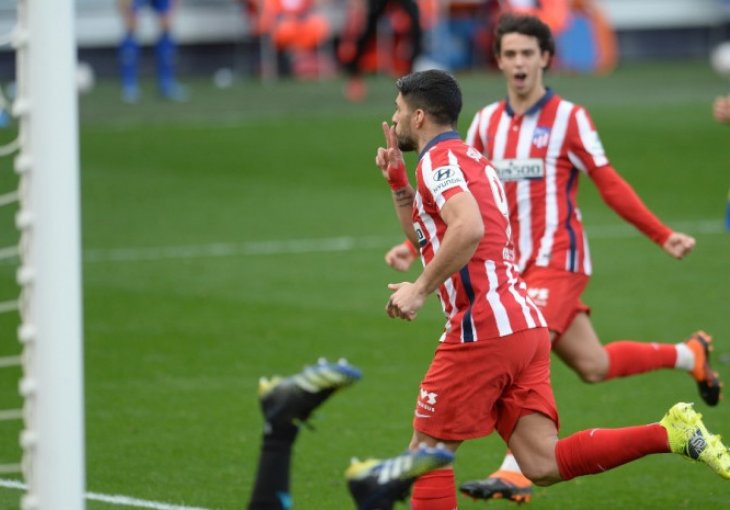 Atletico na krilima odličnog Suareza grabi ka tituli