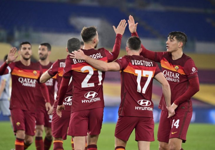 Džeko s tribina odgledao uvjerljivu pobjedu Rome protiv Verone
