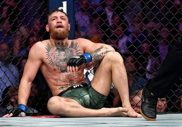 POSLJEDICE VIDLJIVE: McGregor pokazao kako mu izgledaju noge dvije sedmice nakon poraza od Poiriera