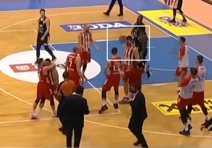 Ovo sigurno niste primjetili na TV-u: Lazić nakon pobjede bacio loptu u vis, a Kuzmić nastradao! (VIDEO)